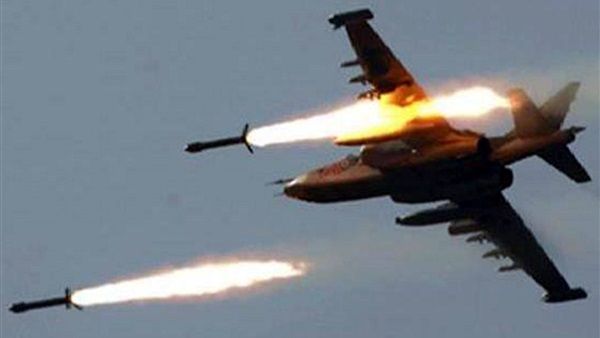 طيران التحالف يباغت المليشيات في معسكراتها بمحافظة عمران وسقوط قتلى وجرحى