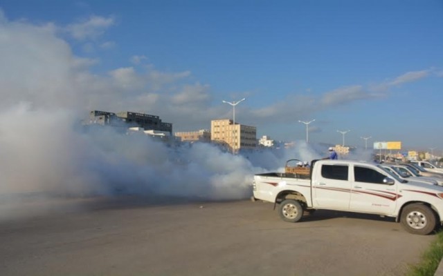 مركز الملك سلمان للإغاثة يدشن حملة مكافحة حمى الضنك بالقطن بحضرموت