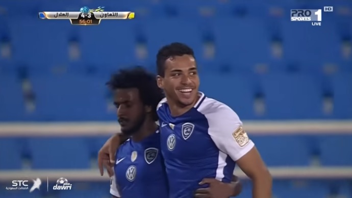 الهلال يكسب موقعة التعاون المثيرة بنتيجة 4 اهداف مقابل 3 في الدوري السعودي