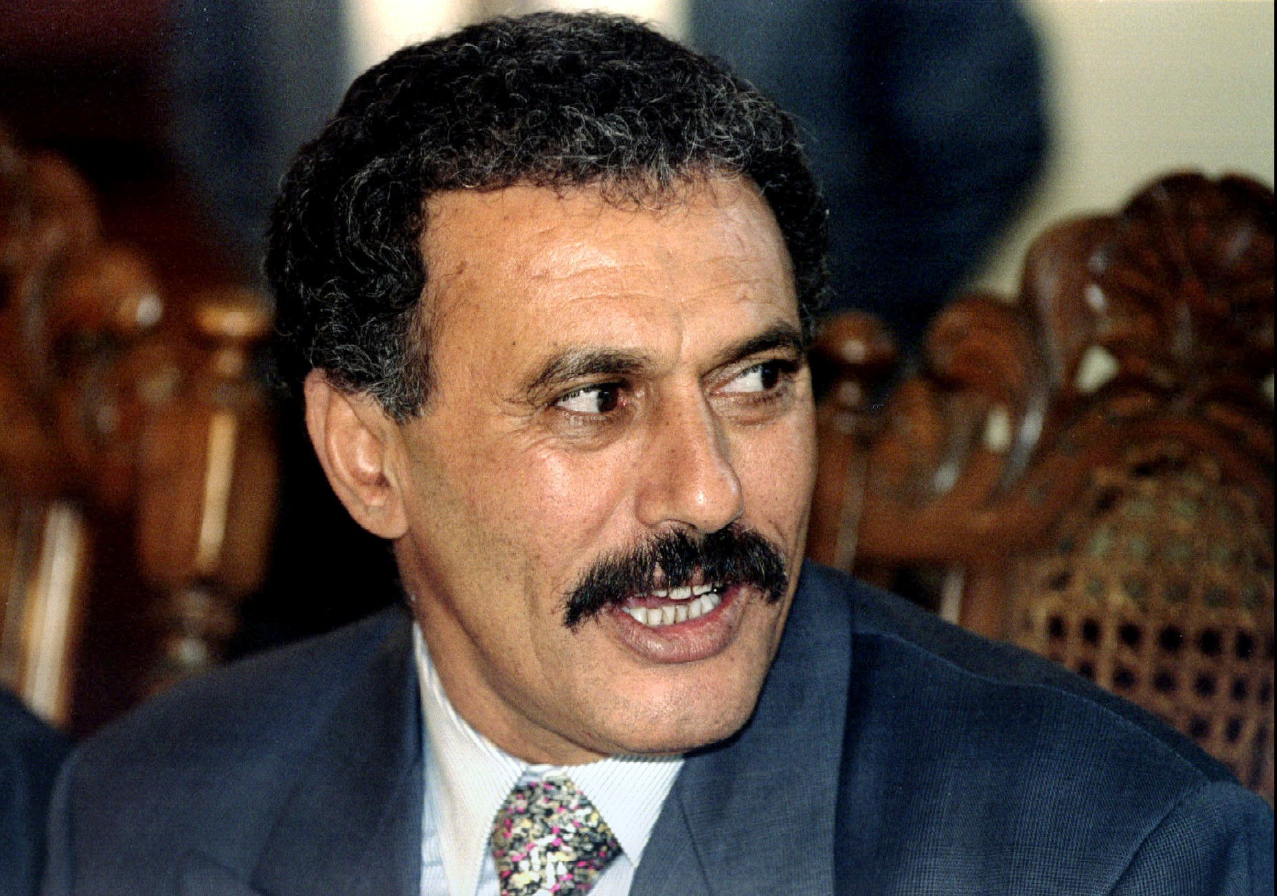 FILE PHOTO: Yemen's then President Ali Abdullah Saleh looks on in The Hague, January 17, 1995. REUTERS/Jerry Lampen/File Photo