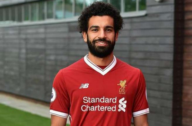 هل يحصل المصري محمد صلاح على جائزة لاعب العام في انجلترا