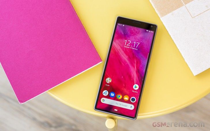 تعرف على مواصفات ومميزات وعيوب هاتف سوني الجديد Xperia 10