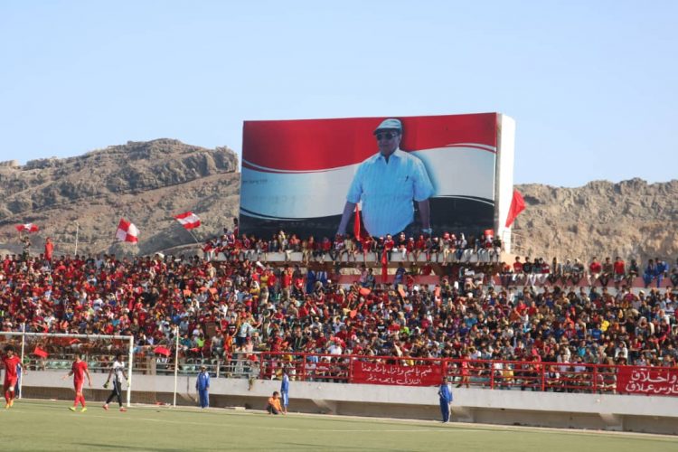 بالصور.. حضور جماهيري غفير في ديربي عدن.. ووزير الرياضة يشكر الاتحاد وشركة بلقيس “جدول ترتيب الدوري”