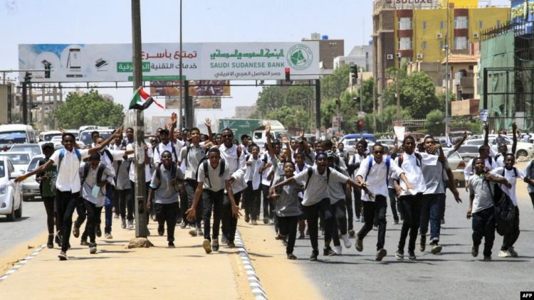 بعد مقتل خمسة طلاب.. السودان تغلق المدارس في أرجاء البلاد لأجل غير مسمى