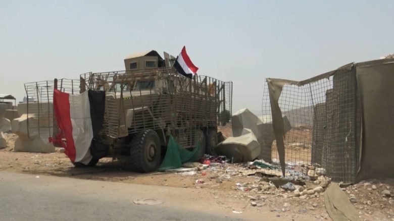 قوات الجيش الوطني تسيطر على معسكر العلم بمديرية جردان