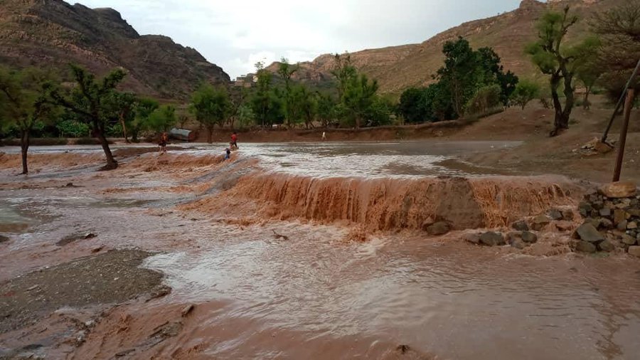 إب.. انهيار صخري يسفر عن مقتل واصابة ثلاثة اشخاص