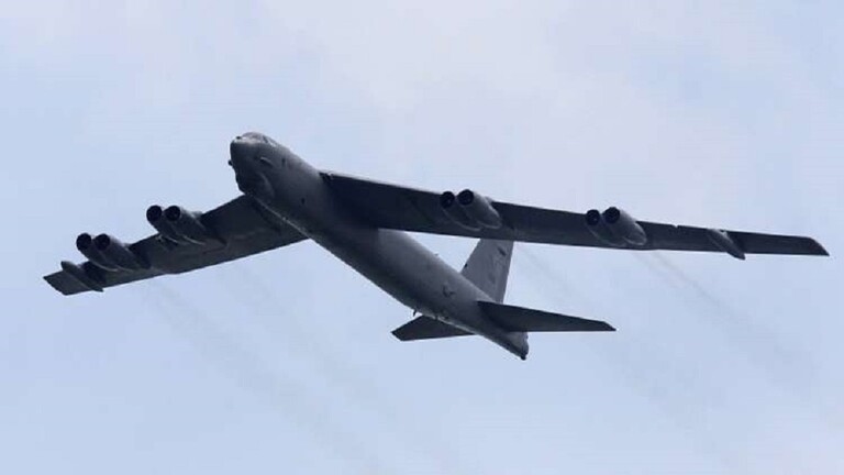 قاذفات أمريكية من طراز B-52 تحلق فوق الشرق الأوسط