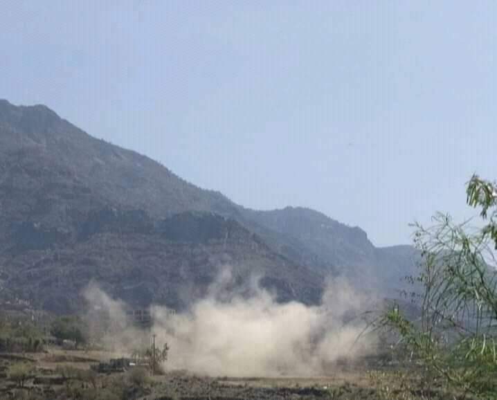 قوات الجيش تشن عدة هجمات على مواقع مليشيا الحوثي بتعز وتحرر مواقع جديدة