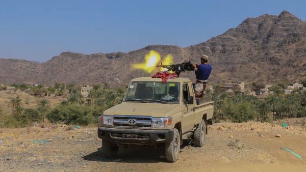 مواجهات عنيفة بين قوات الجيش الوطني ومليشيات الحوثي غرب تعز