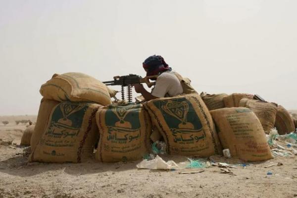 قوات الجيش تشن هجوما على مواقع مليشيا الحوثي بمحافظة الجوف