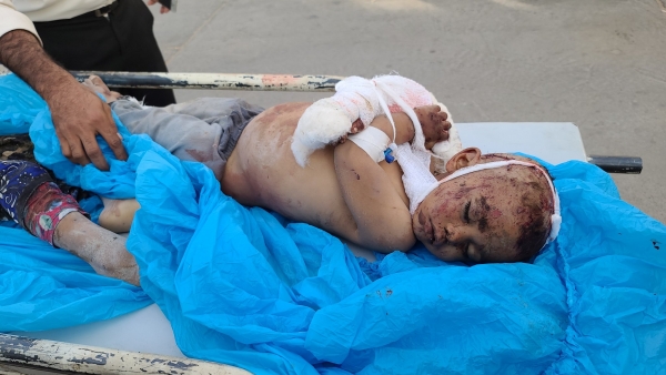 مقتل وإصابة 29 مدنيا بينهم طفلين بقصف لمليشيا الحوثي على حي سكني في مأرب