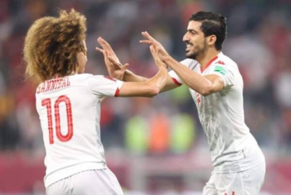 منتخب تونس يتجاوز عمان ويتأهل إلى نصف نهائي كأس العرب