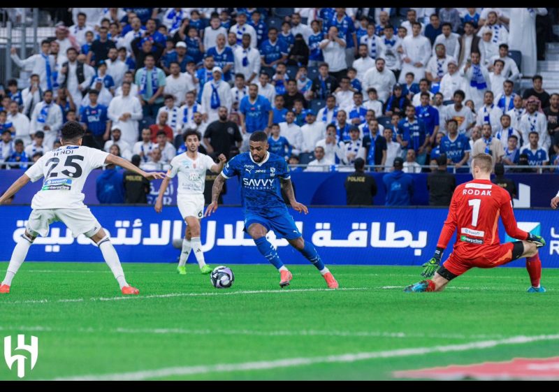 الهلال يحقق فوزًا مثيرًا على الاتفاق ويكسر رقم ريال مدريد القياسي