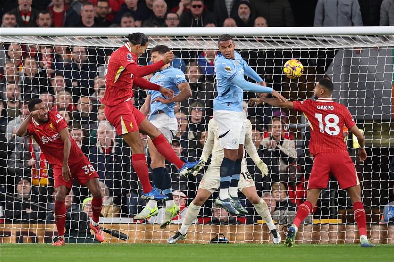 ليفربول يحقق انتصارًا مريحًا على مانشستر سيتي ويعزز صدارته للدوري الإنجليزي