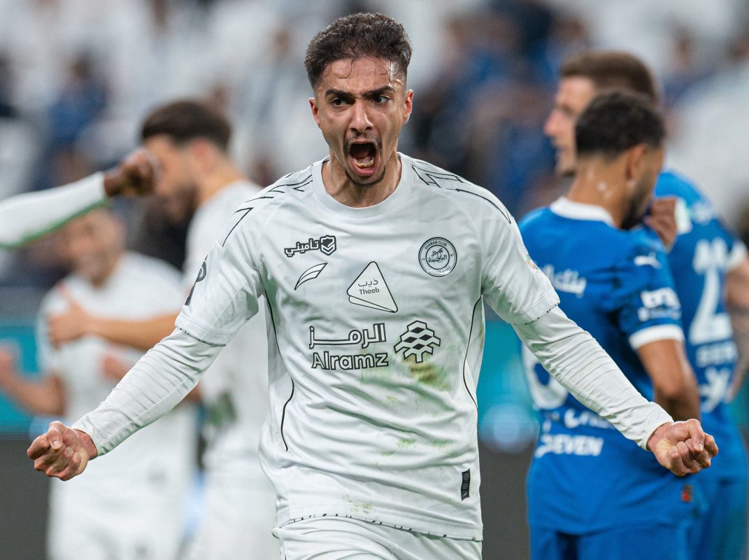 محمد الشويرخ ينقذ الشباب ويحقق التعادل أمام الهلال