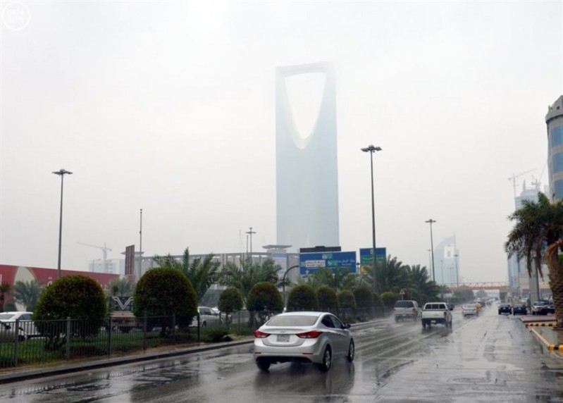 أجواء عنيفة في السعودية اليوم وأمطار تضرب الرياض ومناطق أخرى