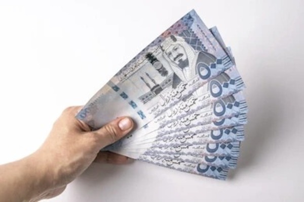645 ريال سعودي لكل حاج عبر القطيبي… الأوقاف تُفاجئ اليمنيين باسترداد مبالغ من حج العام الماضي