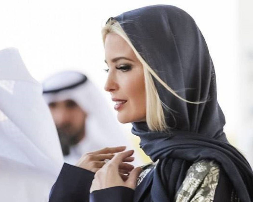 فيديو مثير لحارس إيفانكا ترامب يرد بعنف على رجل حاول الاقتراب منها