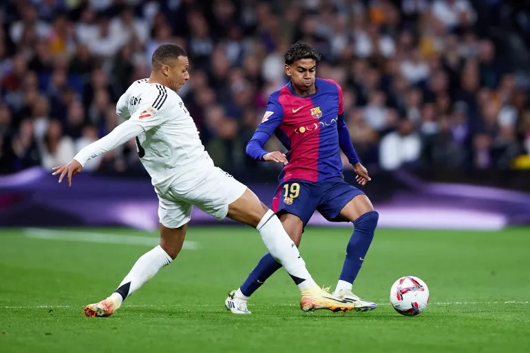 برشلونة يهيمن على نتائج آخر 10مباريات كلاسيكو ويُسجل 23 هدفًا مقابل 21 للريال