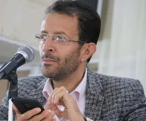 رحيل مفاجئ يهز الوسط الثقافي اليمني.. من هو الشاعر ياسين البكالي؟