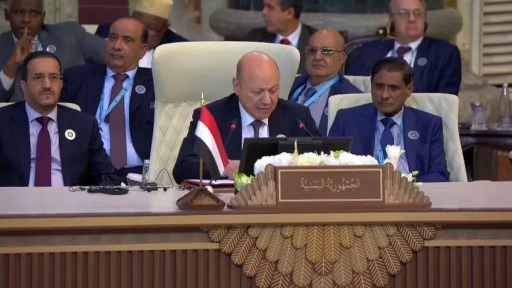 العليمي يختتم زيارته للعراق بتأكيد على وحدة الصف العربي في مواجهة الإرهاب