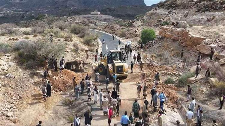 فتح طريق الضالع صنعاء يشعل التفاؤل الشعبي وسط الأزمة