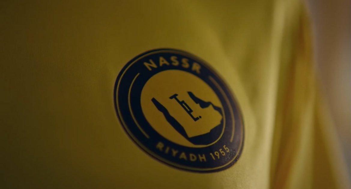 شعار النصر الجديد يشعل التفاعل في احتفالية السبعين