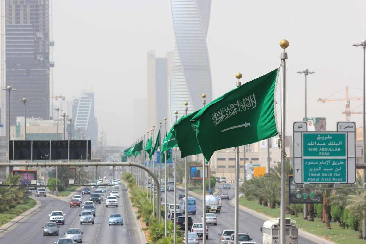 شروط الإعفاء.. تحديثات بشأن رسوم المرافقين في السعودية لعام 1446 هـ