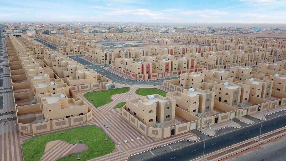 تعديل حكومي يخفض سن استحقاق الدعم السكني السعودي ويثير تفاعل الأسر