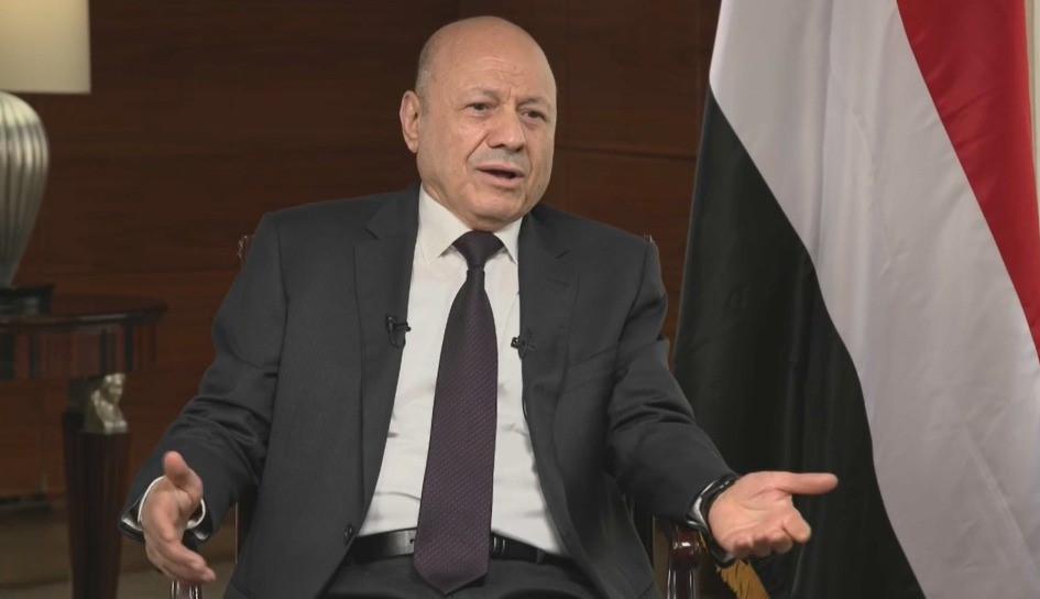 رشاد العليمي يكشف تحديات توفير الدفاع الجوي لليمن ويوجه رسالة لروسيا