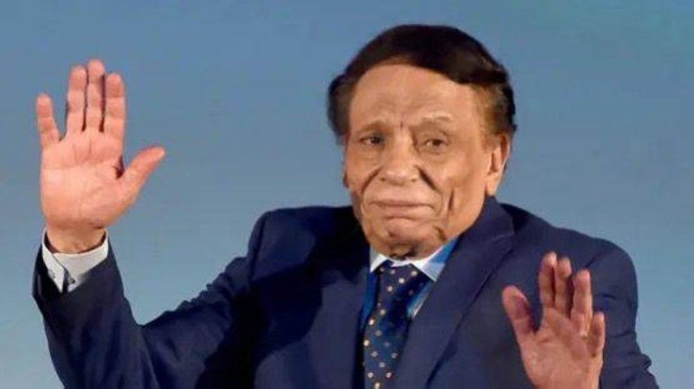 تدهور صحة عادل امام تكشف حقيقته الأسرة ببيان رسمي
