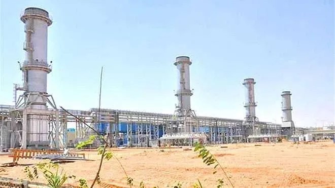 حكومة بن بريك تتعهد بإنقاذ كهرباء عدن ضمن خطة الـ100 يوم