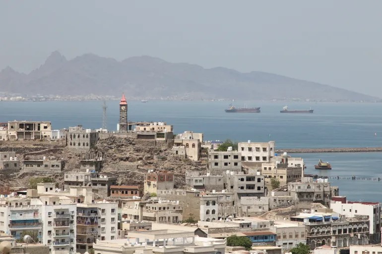 طفل يلقى حتفه في عدن.. والسبب حمى الضنك