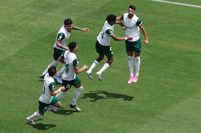 الأهلي يسقط أمام بالميراس بثنائية ويتذيل مجموعته في كأس العالم للأندية
