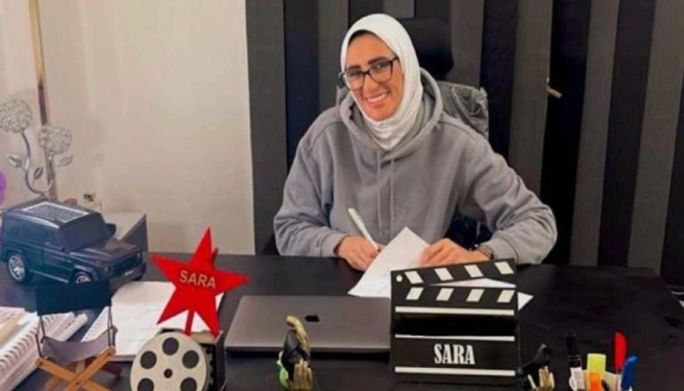 ماذا كتبت في النعي.. وفاة والدة المخرجة المصرية سارة وفيق وتشييع الجثمان اليوم