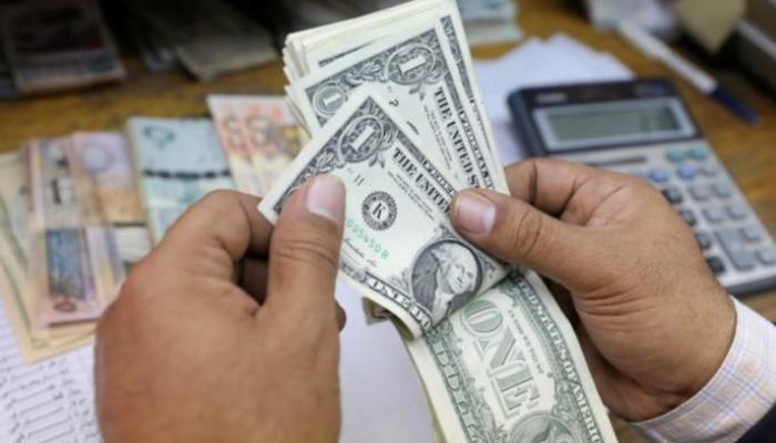 تقلبات جديدة تشهدها أسعار العملات الأجنبية مقابل الدينار الليبي