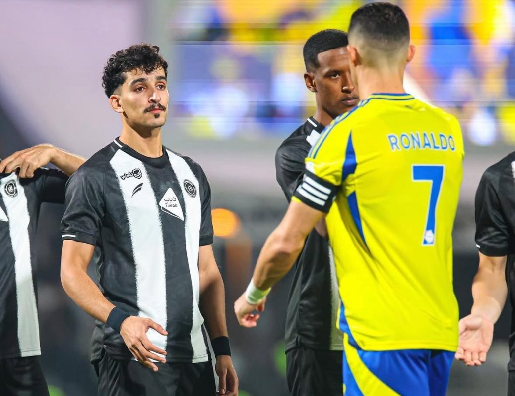 النصر يبدأ رحلة التعاقدات الصيفية بضم مدافع الشباب نادر الشراري
