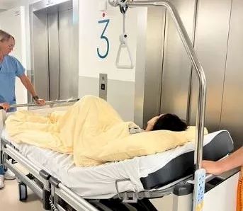 أنغام تظهر داخل المستشفى وتكشف تفاصيل حالتها الصحية