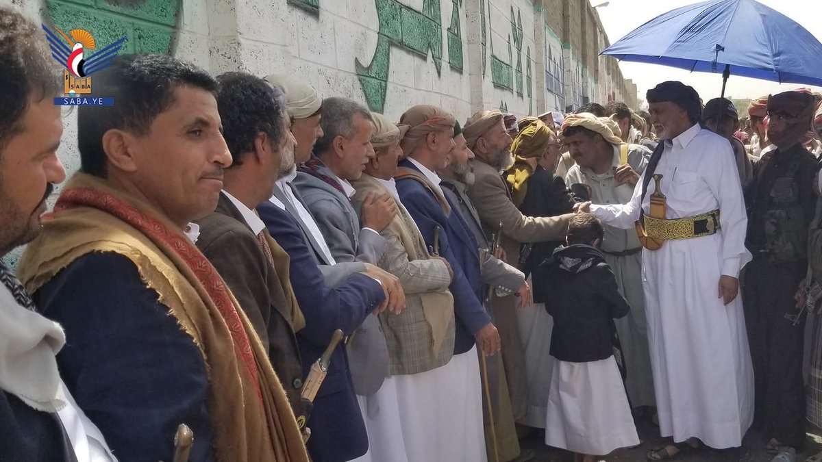 هل خُدعت الشرعية أم فشلت مجددًا؟ تفاصيل عودة الشيخ محمد الزايدي إلى صنعاء واستقبال حوثي لافت
