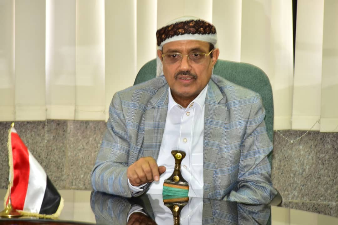 القيادي الحوثي سلطان السامعي يكشف خلافات خطيرة داخل الجماعة ويشكر السعودية