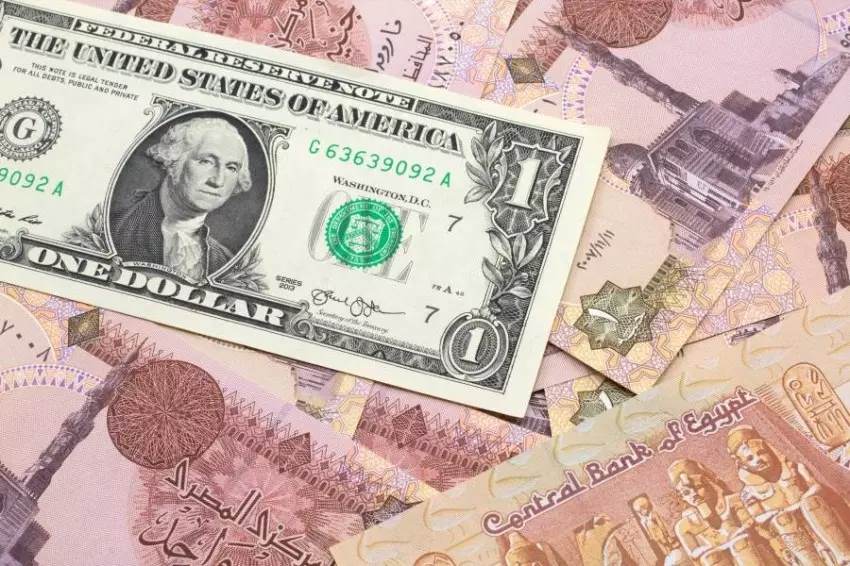 تذبذب في أسعار الصرف.. تعرف على أحدث تطورات الدولار واليورو والريال السعودي أمام الجنيه المصري
