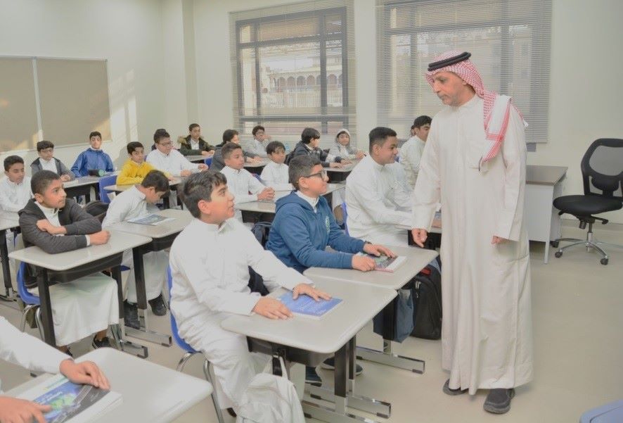 قرار من وزارة التعليم يلزم مديري المدارس بهذا الأمر أسبوعياً