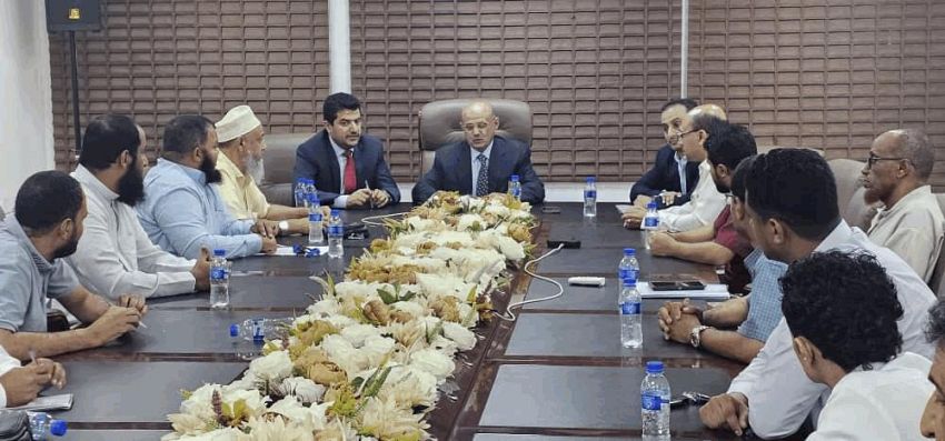 تفاصيل اللقاء.. محافظ البنك المركزي اليمني يلتقي ممثلي الصرافين لبحث آلية تمويل الواردات