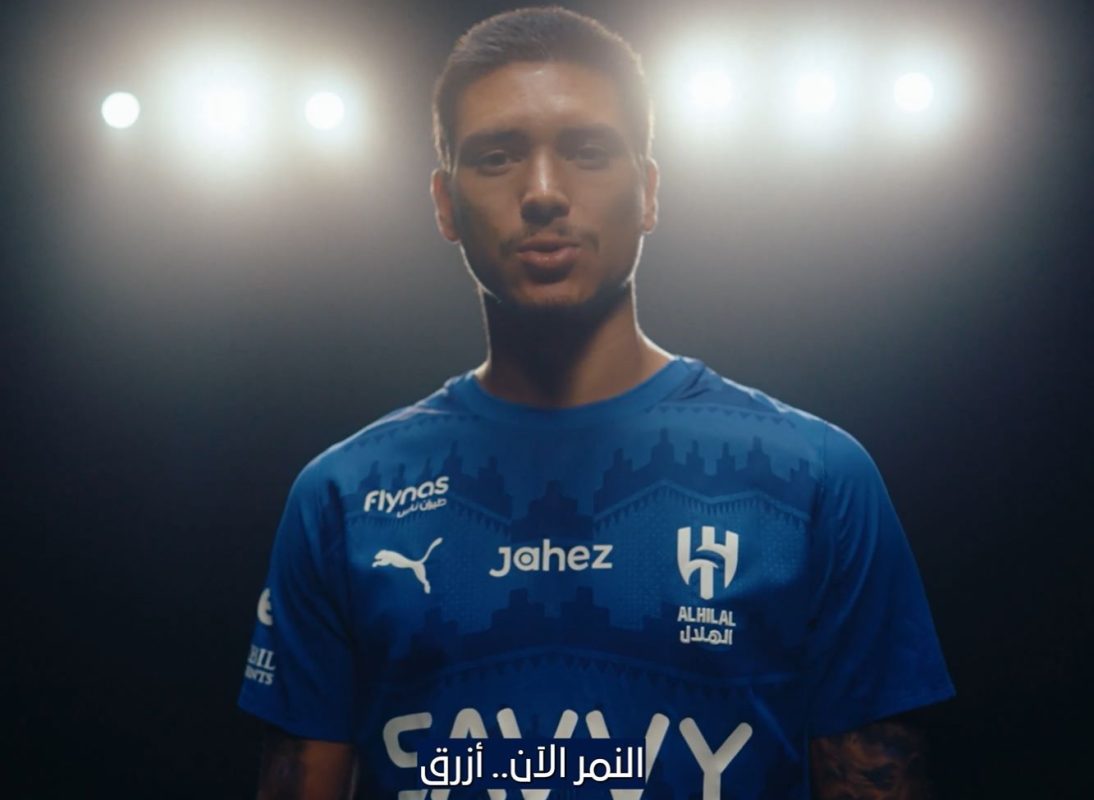 رسمياً.. الهلال السعودي يتعاقد مع داروين نونيز ويكشف عن مدة العقد