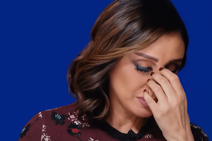 نقلت إلى غرفة العزل الطبي.. تدهور مفاجئ في صحة الفنانة المصرية أنغام بعد عملية جراحية في ألمانيا