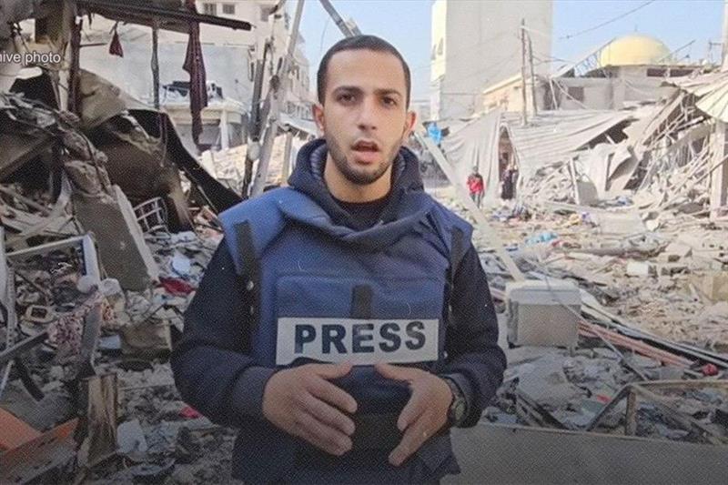 استشهاد مراسل الجزيرة انس الشريف ورفيقه محمد قريقع في غزة