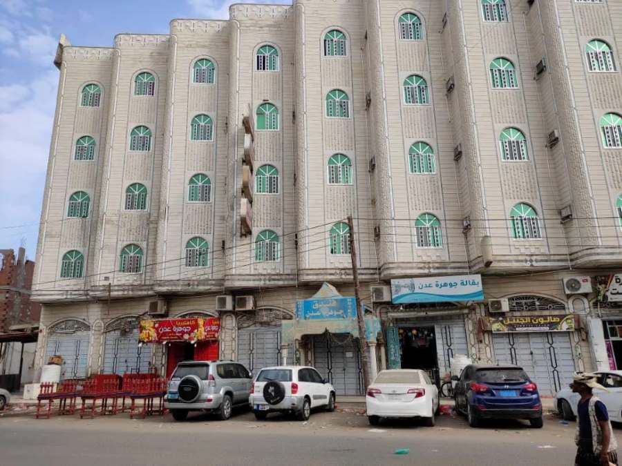 وفاة فتاة يمنية بعد سقوطها من الطابق الثالث في عدن
