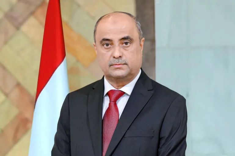 سالم بن بريك يغادر عدن في زيارة مفاجئة إلى الأردن