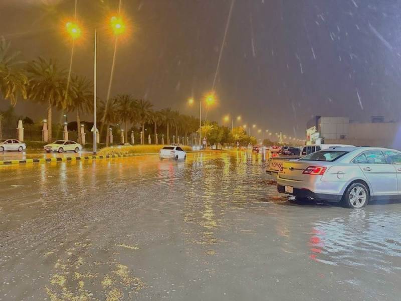 طقس السعودية هذا الأسبوع.. أمطار غزيرة تضرب عدة مناطق سعودية بدءًا من اليوم