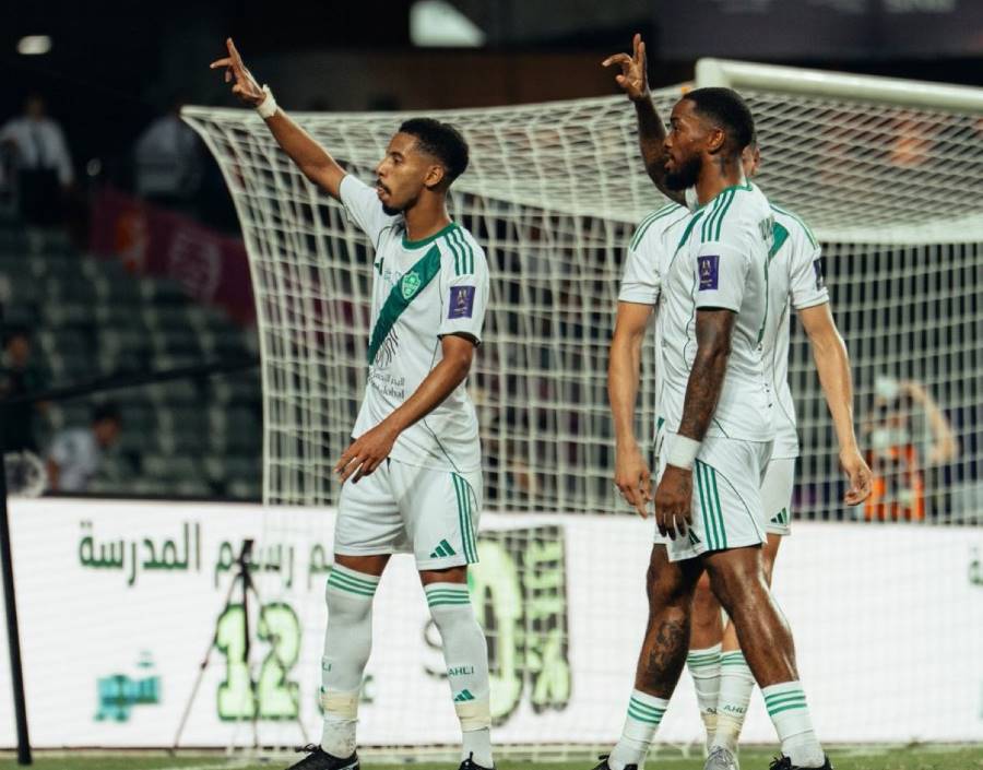الأهلي يتأهل إلى نهائي السوبر السعودي بعد انتصار كبير على القادسية